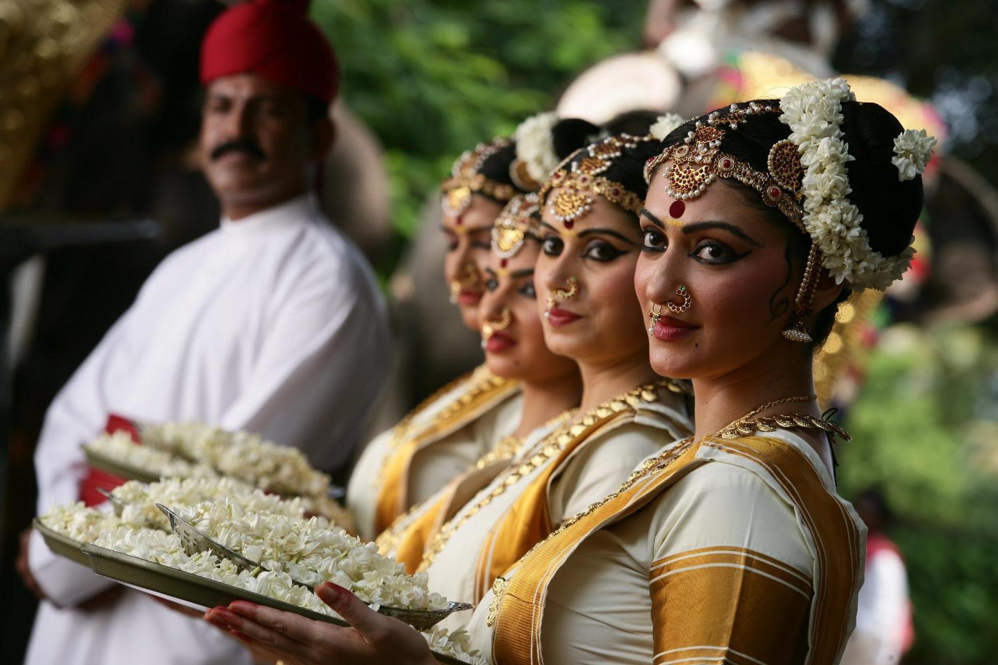 The Leela Ashtamudi, A Raviz Hotel Коллам Экстерьер фото A scene from the film